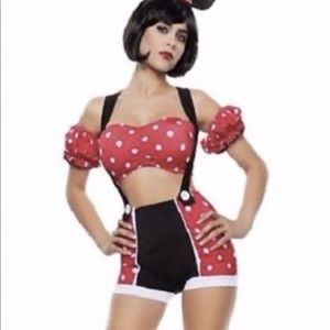 Women’s Halloween costume